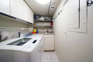 2480 Presidential Way, West Palm Beach, FL 33401 - Photo 31