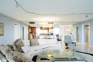 2480 Presidential Way, West Palm Beach, FL 33401 - Photo 11