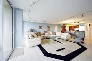 2480 Presidential Way, West Palm Beach, FL 33401 - Photo 9