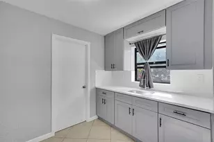 2870 NW 22nd St, Fort Lauderdale, FL 33311 - Photo 11