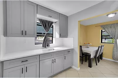 2870 NW 22 Street, Fort Lauderdale, FL 33311 - Photo 15