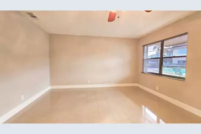 416  Lakeside Dr, Unit #129, Margate, FL 33063 - Photo 5