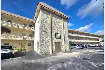 3531 NW 50th Ave, Unit #609, Lauderdale Lakes, FL 33319 - Photo 1
