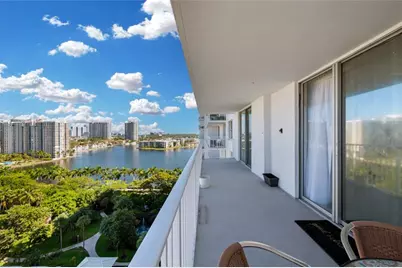 2801 NE 183rd St, Unit #1502W, Aventura, FL 33160 - Photo 21