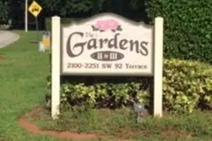 2240 SW 92nd Ter, Davie, FL 33324 - Photo 13