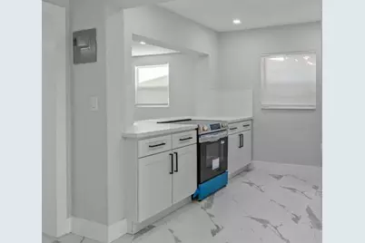 20 NW 56th St, Fort Lauderdale, FL 33309 - Photo 9