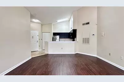 2550 SW 18th Ter, Unit #2118, Fort Lauderdale, FL 33315 - Photo 3