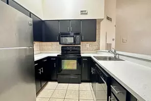 2550 SW 18th Ter Unit, Fort Lauderdale, FL 33315 - Photo 5