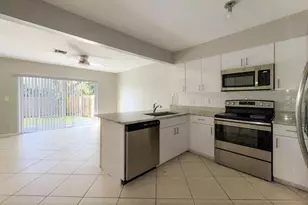 2857 NE 2nd Ave, Boca Raton, FL 33431 - Photo 5