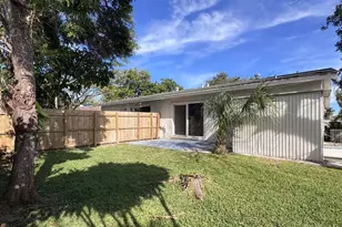 2857 NE 2nd Ave, Boca Raton, FL 33431 - Photo 13