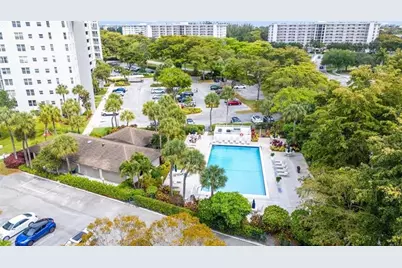 4015 W Palm Aire Dr, Unit #304, Pompano Beach, FL 33069 - Photo 31