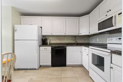 4015 W Palm Aire Dr, Unit #304, Pompano Beach, FL 33069 - Photo 5