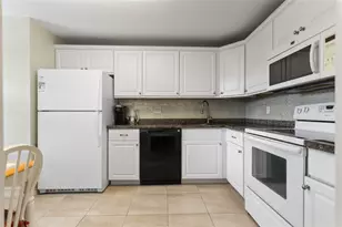 4015 W Palm Aire Dr, Pompano Beach, FL 33069 - Photo 5