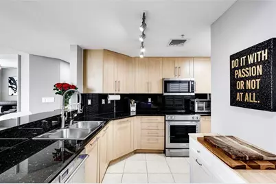 511 SE 5th Ave, Unit #1414, Fort Lauderdale, FL 33301 - Photo 7