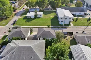 233 NE 11th St, Fort Lauderdale, FL 33304 - Photo 43