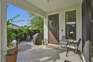 233 NE 11th St, Fort Lauderdale, FL 33304 - Photo 15