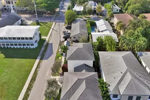 233 NE 11th St, Fort Lauderdale, FL 33304 - Photo 41