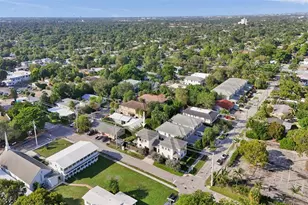 233 NE 11th St, Fort Lauderdale, FL 33304 - Photo 49