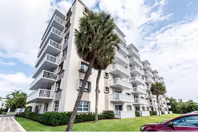 1831 NE 38th St, Unit #206, Fort Lauderdale, FL 33308 - Photo 1
