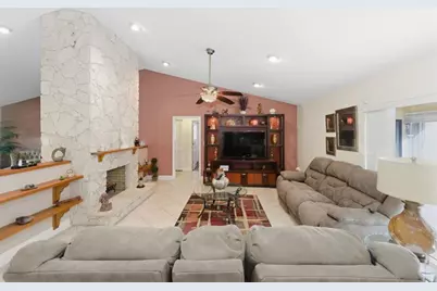 11060  Lakeview Dr, Coral Springs, FL 33071 - Photo 11