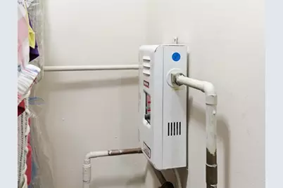 11060  Lakeview Dr, Coral Springs, FL 33071 - Photo 23