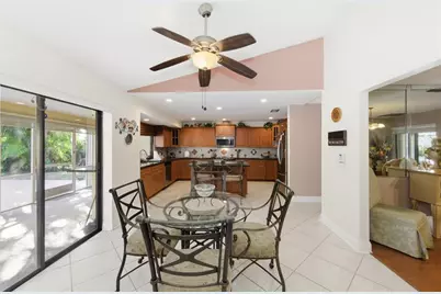 11060  Lakeview Dr, Coral Springs, FL 33071 - Photo 13