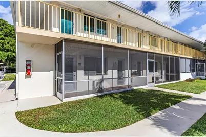 11 SW 4th Ave, Unit #18, Boca Raton, FL 33432 - Photo 3