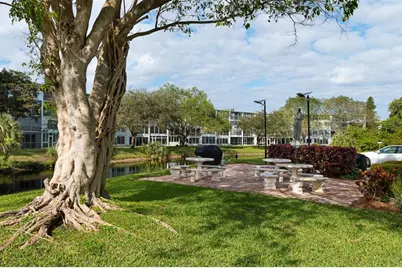 2069 Oakridge F #2069, Deerfield Beach, FL 33442 - Photo 21