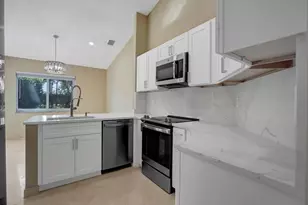 8452 NW 47th St, Coral Springs, FL 33067 - Photo 5