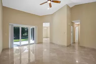 8452 NW 47th St, Coral Springs, FL 33067 - Photo 9