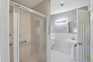 1320 NW 86th St, Miami, FL 33147 - Photo 25