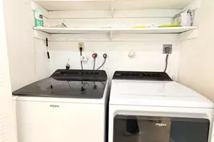 9355 Wedgewood Dr, Tamarac, FL 33321 - Photo 21