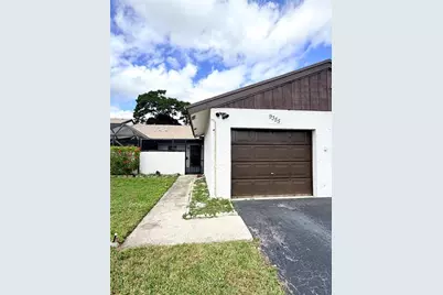 9355  Wedgewood Dr, Unit #B17, Tamarac, FL 33321 - Photo 3