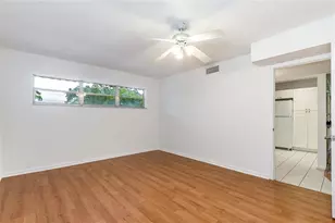 8940 S Hollybrook Blvd, Pembroke Pines, FL 33025 - Photo 7