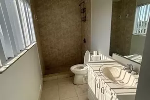 3417 NW 44th St, Oakland Park, FL 33309 - Photo 9