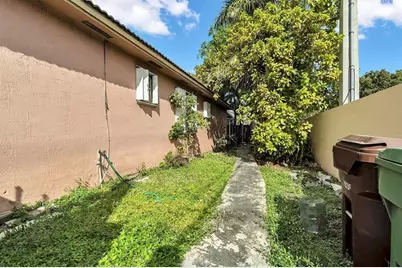 3201 W 76th Street, Hialeah, FL 33018 - Photo 45