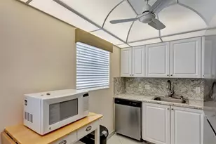 477 Durham P Unit, Deerfield Beach, FL 33442 - Photo 11