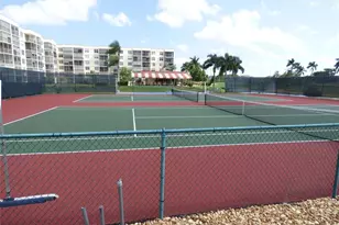 9623 S Hollybrook Lake Dr, Pembroke Pines, FL 33025 - Photo 19