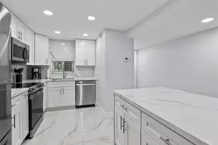 9623 S Hollybrook Lake Dr, Pembroke Pines, FL 33025 - Photo 3