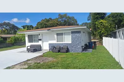 1555 NE 148th St, Miami, FL 33161 - Photo 1