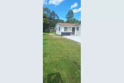 1555 NE 148th St, Miami, FL 33161 - Photo 13