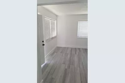 1555 NE 148th St, Miami, FL 33161 - Photo 11