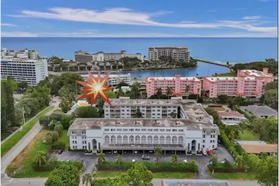 800 E Camino Real, Unit #Ph4160, Boca Raton, FL 33432 - Photo 1