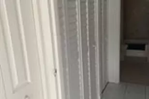 2821 Somerset Dr, Lauderdale Lakes, FL 33311 - Photo 9