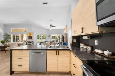 1156  Cedar Falls Dr, Weston, FL 33327 - Photo 15