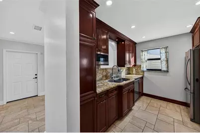 2117 NE 11th Ave, Unit #2117, Wilton Manors, FL 33305 - Photo 11