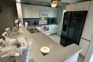 325 SE 11th Terrace, Dania Beach, FL 33004 - Photo 3