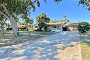 661 Palmetto Dr, Coconut Creek, FL 33066 - Photo 5