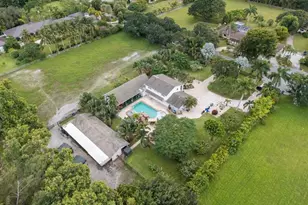 8233 Stagecoach Ln, Boca Raton, FL 33496 - Photo 3