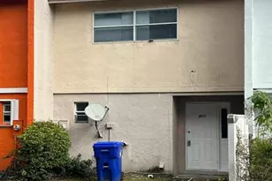 950 SW 74th Ave, North Lauderdale, FL 33068 - Photo 3